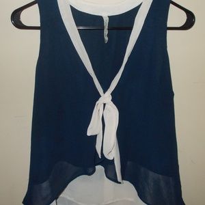 PAPER CRANE NAVY AND CREAM  V-NECK TIE TOP SZ. S